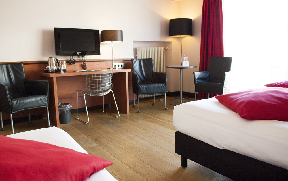 Leonardo Center 4*