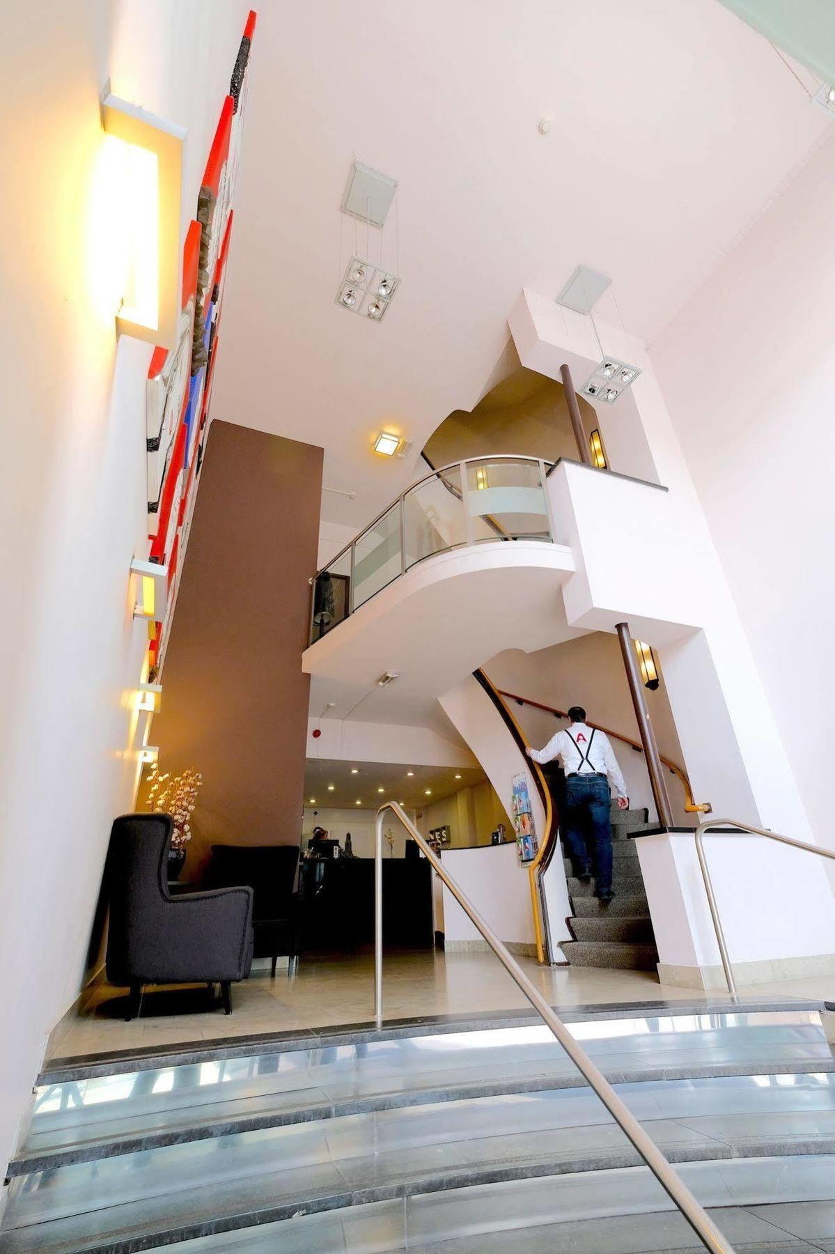 Hotel Leonardo Center