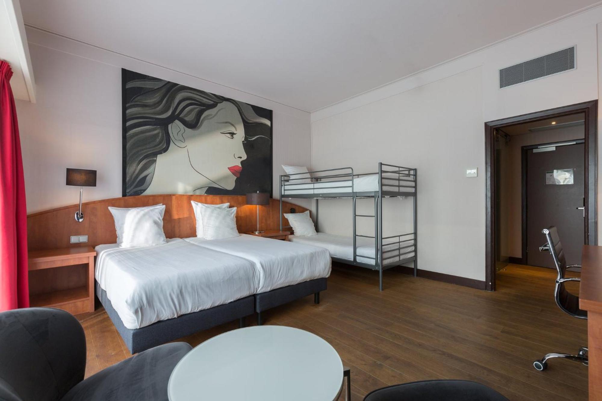 Hotel Leonardo Center 4*