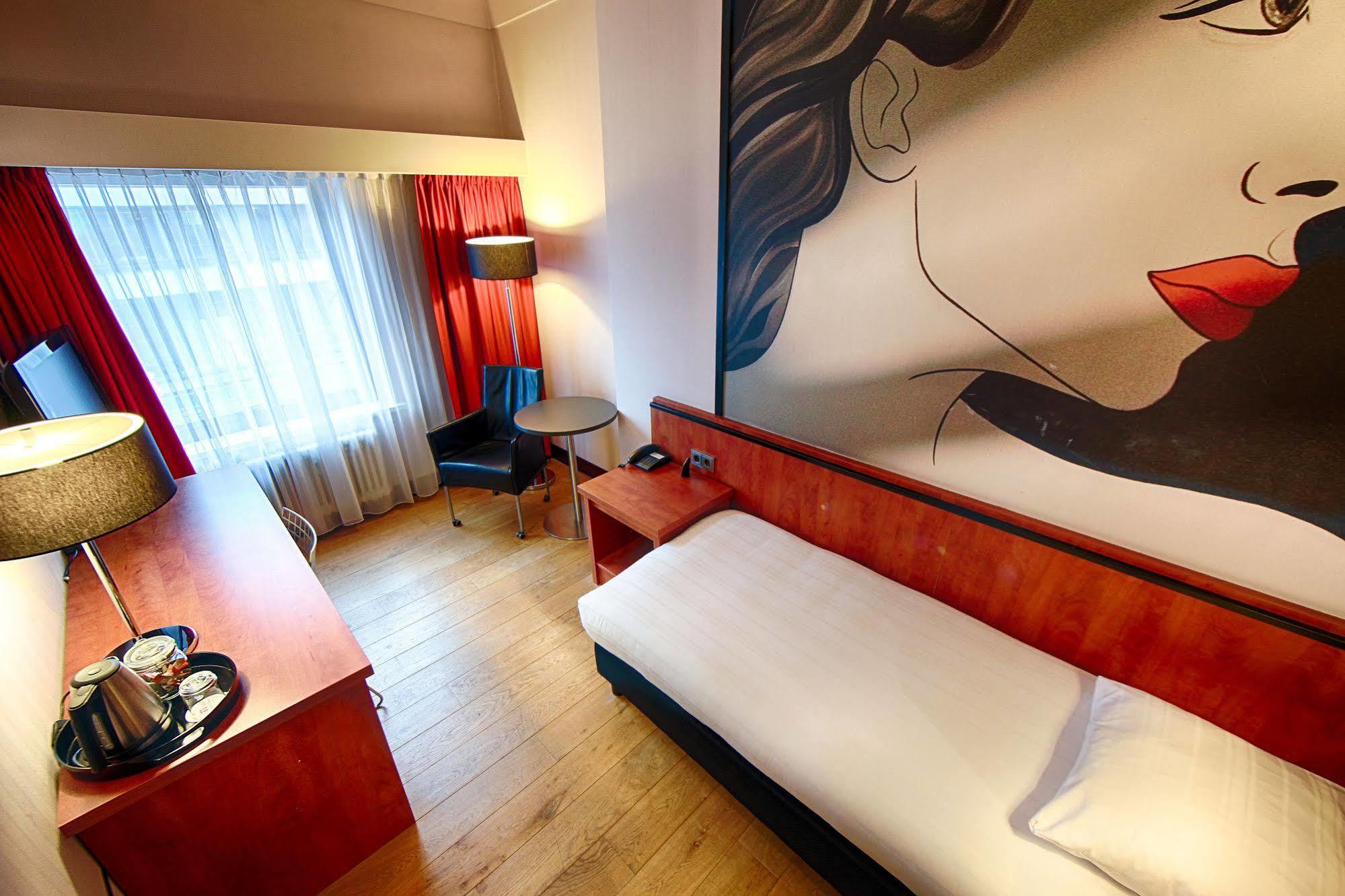 Hotel Leonardo Center 4*